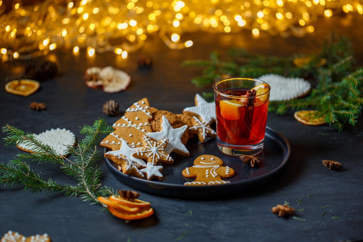 AdvBio's tweet photo. Nothing is better than a chic cocktail to ring in the new year. In our latest blog post we're toasting to the natural flavors that are giving classic cocktails a sleek and stylish makeover.

Learn more here:

https://t.co/Gb56s84WtK

#advancedbiotech #abt #cocktails #nye #2022 https://t.co/r5jjT630P4
