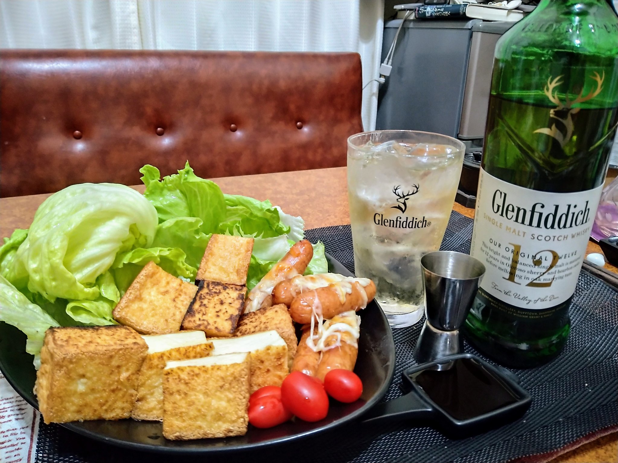 ハイボールいつも 今日は 賞味期限間近 食べないとね グレンフィディックハイボール 美味い グレンフィディック12年 ハイボール T Co Ihojf87tuw Twitter