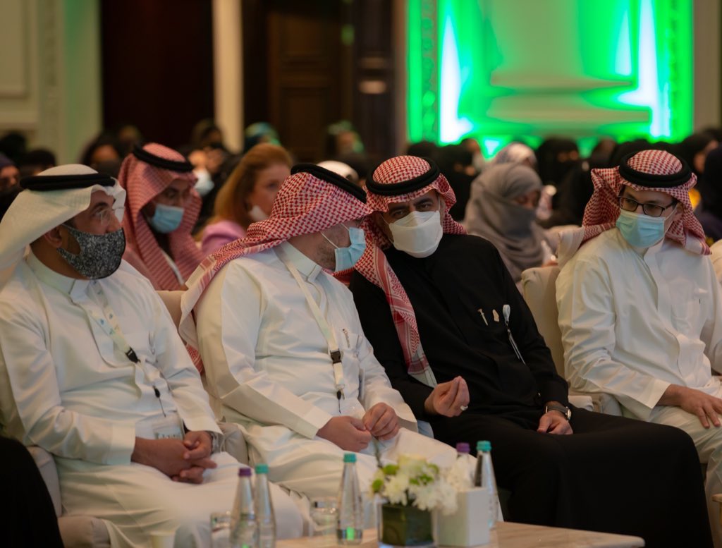 Saudi_Nurses's tweet photo. كلمة سعادة رئيس الجمعية السعودية للتمريض @DrAlghamdi_M 
في المؤتمر الدولي السنوي الأول للجمعية السعودية للتمريض بعنوان  #افاق_جديدة_لمهنة_التمريض https://t.co/Ez4AJtmtr0