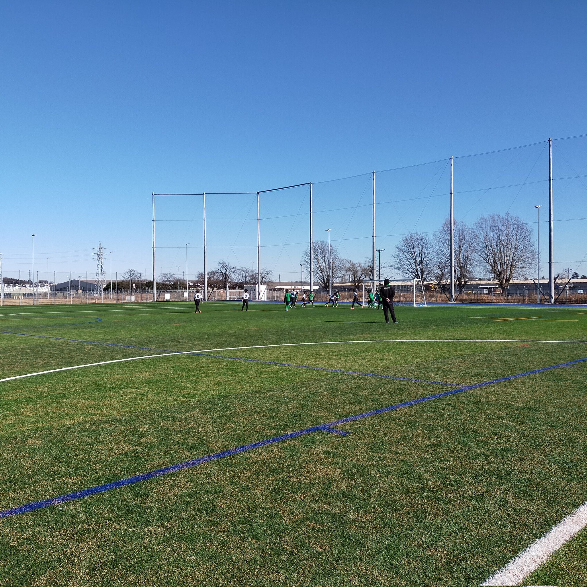 清新サッカースポーツ少年団 21 12 28 6年生 32期生 G W ヴェルディs S 相模原交流会 ヴェルディさんの ｼﾞｭﾆｱ ｼﾞｭﾆｱﾕｰｽの皆さんと交流試合 ｳﾞｪﾙﾃﾞｨｺｰﾁによるクリニックあり 更にプレゼントありと盛り沢山な内容でした ヴェルディ S S 相模原の皆さま