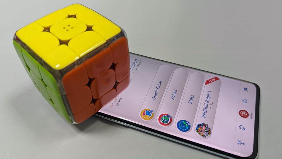GoCube Review: The Smartphone Solution To The Rubik’s Cube