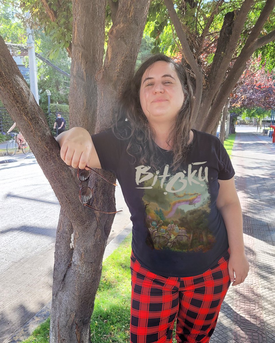 DevirAmericas's tweet photo. ¡Hoy les traemos una gran noticia! 🤩 Anunciamos nuestra nueva línea de productos: además de juegos de mesa, rol y TCG, hoy nace #DevirStyle, nuestra línea de camisetas, chelas, polos y remeras ✨ ¿Cuál es tu favorita? ¡Pronto más información! https://t.co/IYSLAEkZH5