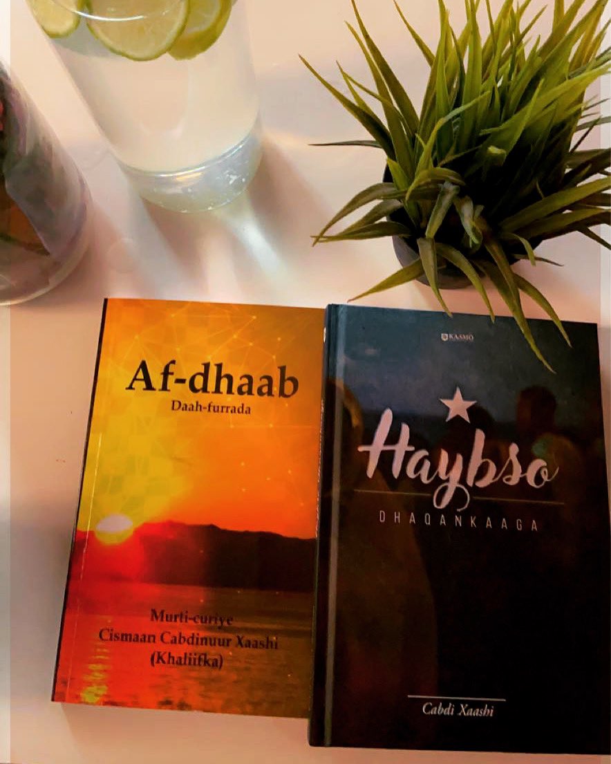 SALMAOKIO's tweet photo. These lovely books are coming straight away from my sweet home Mogadishu. Looking forward to reading them. It is a meaningful gift to me ���� https://t.co/v7MZg4cM9k