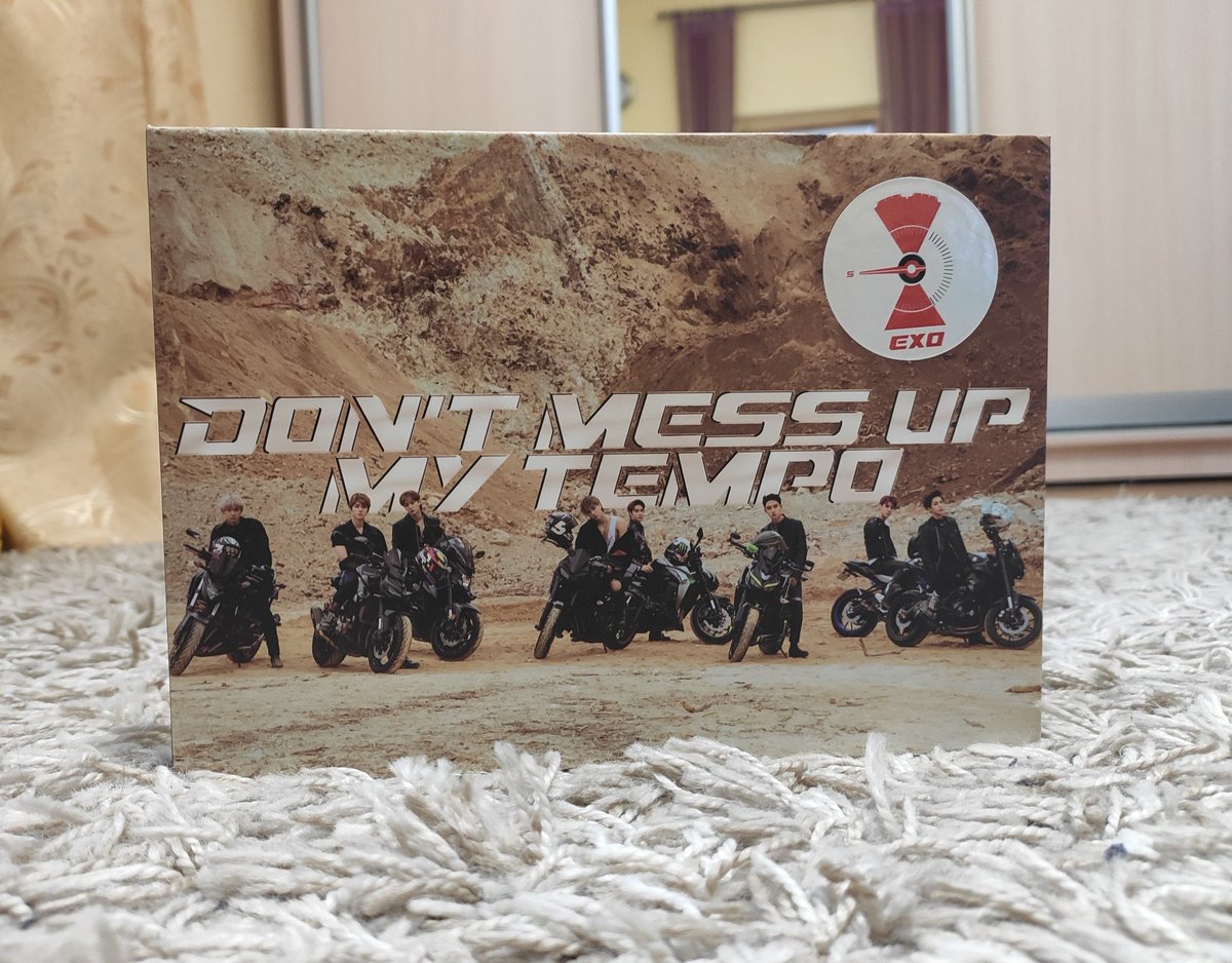 anxskw's tweet photo. продаю альбом exo don't mess up my tempo moderato ver. 

- фотобук без ушкоджень
- карта чонде
- листівка з бекхьоном

ціна: 400 грн https://t.co/JaVL0lQItK