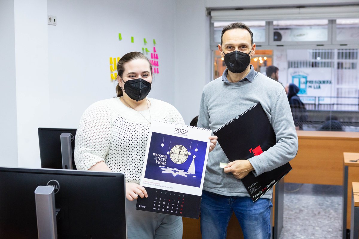 artegranada's tweet photo. Los ganadores del #Calendario 2022 📅 ya han recibido el suyo.
¡Mirad qué contentos se han puesto! 😁 No es para menos, ¡han quedado fenomenal!
¡Gracias a todos los participantes!
#instaEAG #escuelaartegranada #alumnosEAG #profesEAG https://t.co/2crkfQlUFD