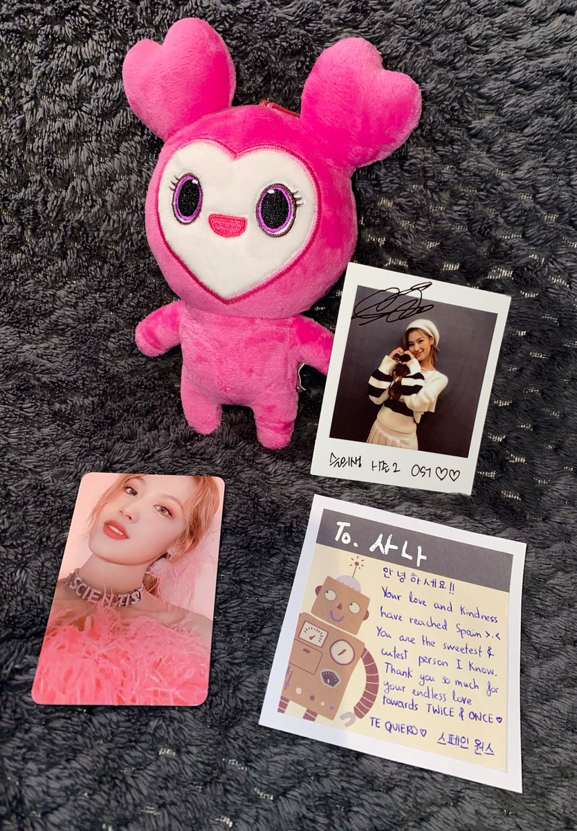 Hyoloml's tweet photo. Thank you so much for being our shining light 🥰

사나 사랑해요 💜

#WORLDWITHSANA 
#SANA #사나 #サナ #TWICE  
@JYPETWICE @sanaglobalunion https://t.co/ERY5y1bskR