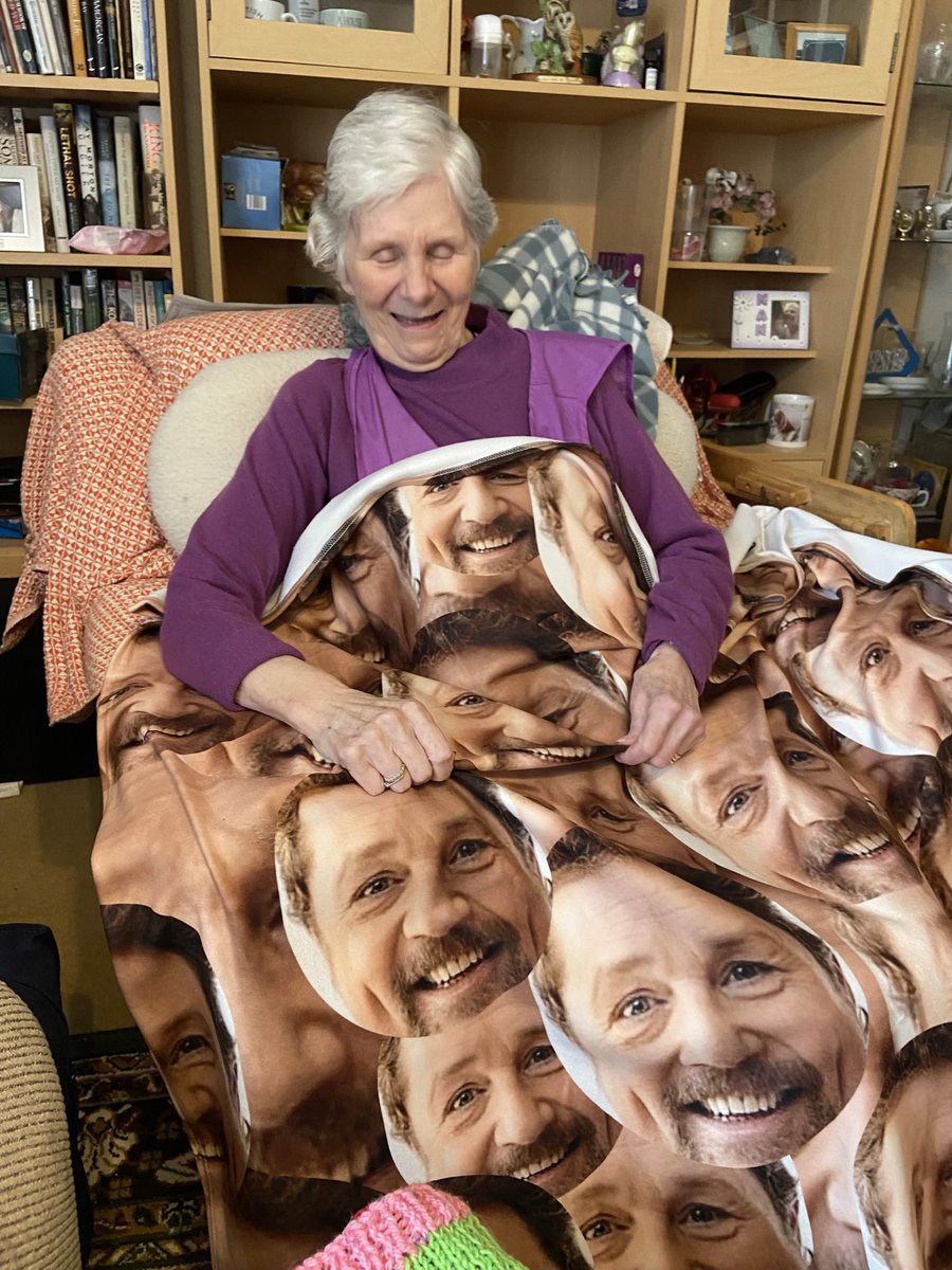 sarah79736794's tweet photo. Mum with @mrmichaelball merch. Mum got diagnosed with Alzheimer’s and vascular dementia in 2019 and since has loved her music, especially Michael Ball. She constantly says how handsome he is so I decided to surprise her this Christmas. “Now you can sleep with Michael Ball, mum”😂 https://t.co/PEA9BMOJA0