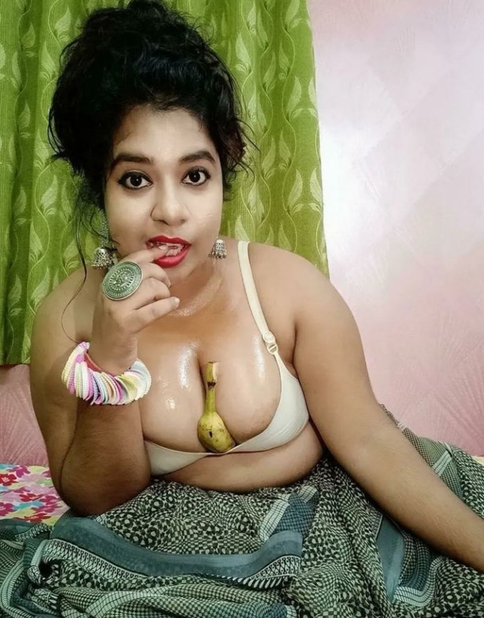AllBanglaSongA2's tweet photo. কলা খাবা। https://t.co/M4hvpDnxYQ