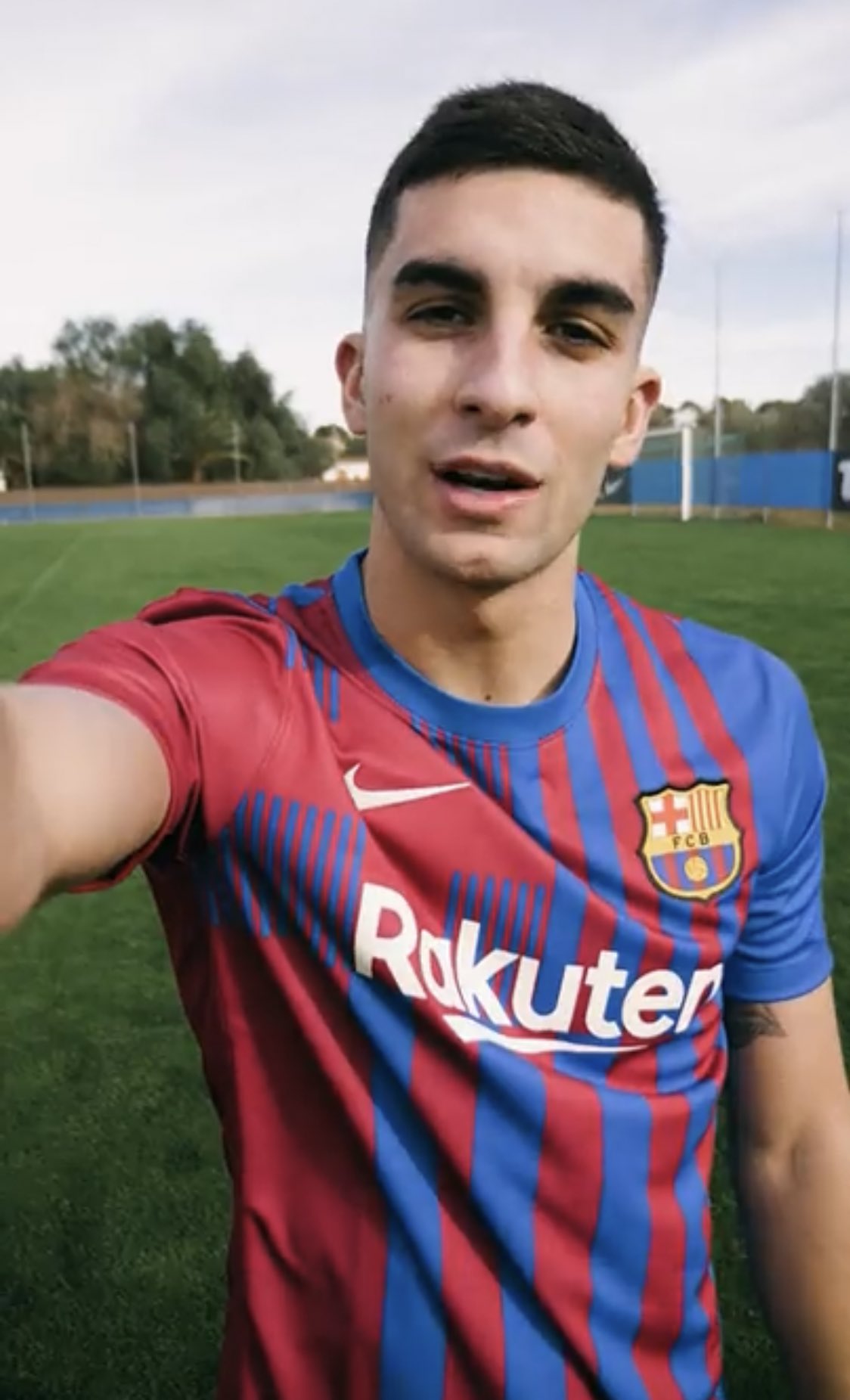 Fabrizio Romano Official Ferran Torres Joins Barcelona From Manchester City For 55m Plus 10m Add Ons Five Year Contract Signed Fcb Release Clause For 1b Included Into His Contract