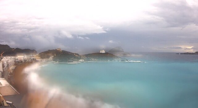 abf1's tweet photo. Dernier combo hivernal #Lighthouse #LesCyclopes @museemarine #Rochefort : vue depuis le haut du phare de Chassiron sur l’île d’Oléron, nouvelle vue du petit phare grec d’Ormos Kapsaliou au milieu des intempéries lui aussi et enfin @lindesnesfyr à nouveau sous la neige #Exposition https://t.co/iOd8Ul6E63