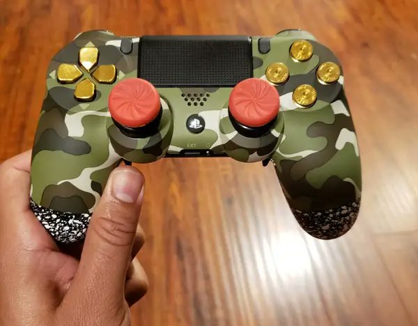 Siete in vacanza ? Come ve la state spassando ?

📷: <a href="/BuzzFeed/">BuzzFeed</a>
#KontrolFreek #SteelSeries #KontrolFreekIT