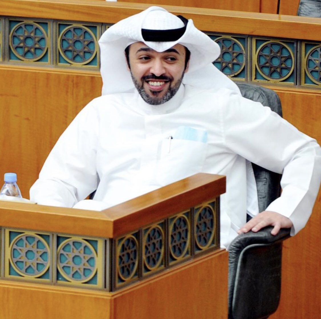 ابارك للاخ الغالي / محمد عبيد الراجحي الثقة الغالية بتعينه وزير دولة لشؤون مجلس الأمة، واسأل الله له التوفيق والسداد.

<a href="/mo7amed_alrajhi/">محمد عبيد الراجحي</a> 
<a href="/ali_obid/">Ali OBID</a> 
<a href="/Meshal7AlRajhi/">مشعل عبيد الراجحي</a>