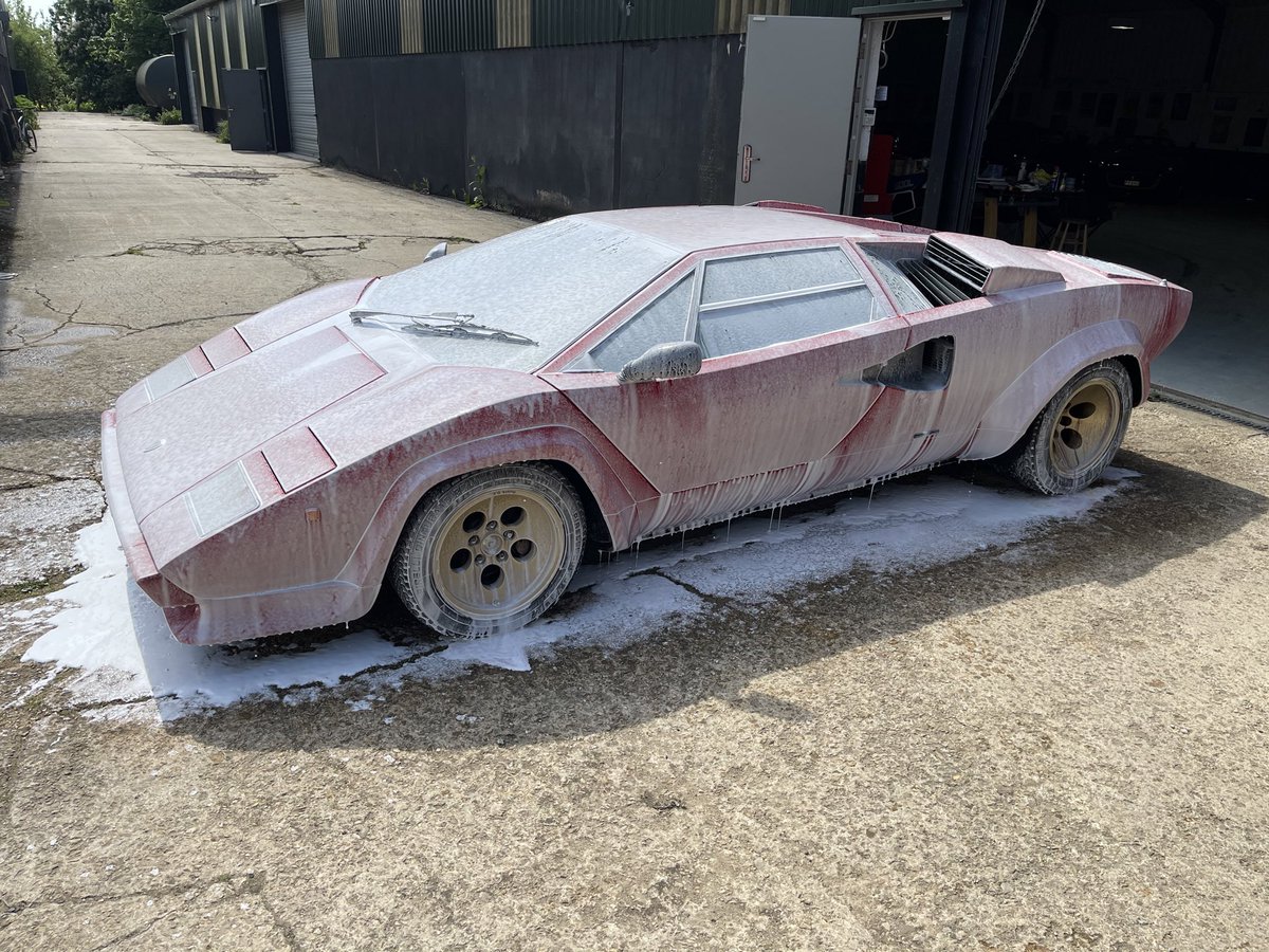 perfectionvalet's tweet image. Having looked after Harry’s cars for over 20 years now it’s been amazing to watch the collection grow. Each car has a relevance and a specific reason for inclusion into the ‘garage’. An invaluable association for PV to have. #pv2021