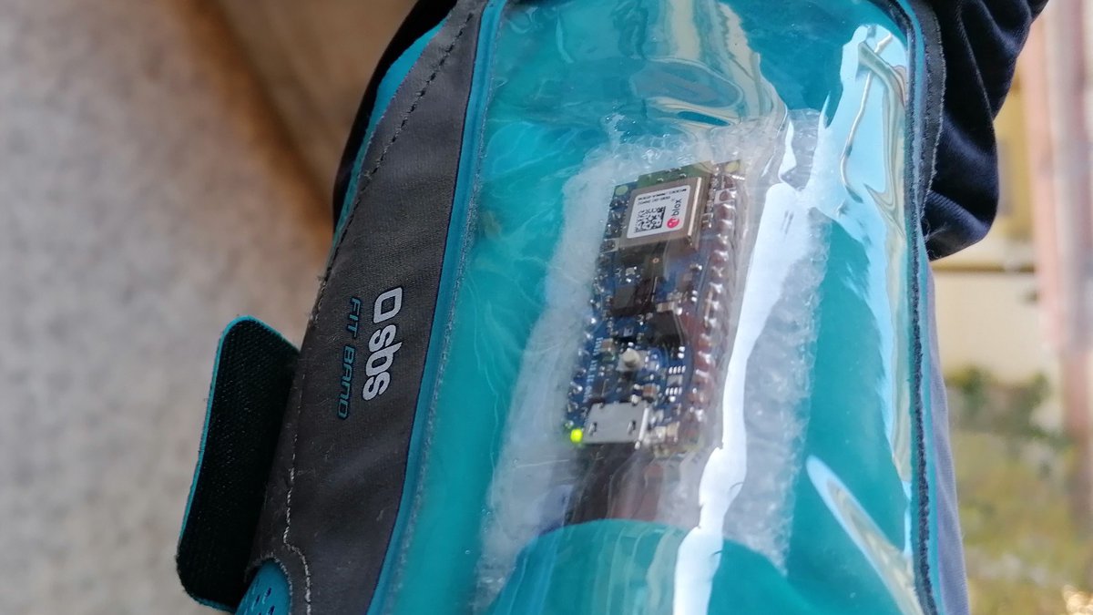 arduino's tweet image. This Arduino device can tell how a bike is being ridden using tinyML: blog.arduino.cc/2021/12/28/thi…