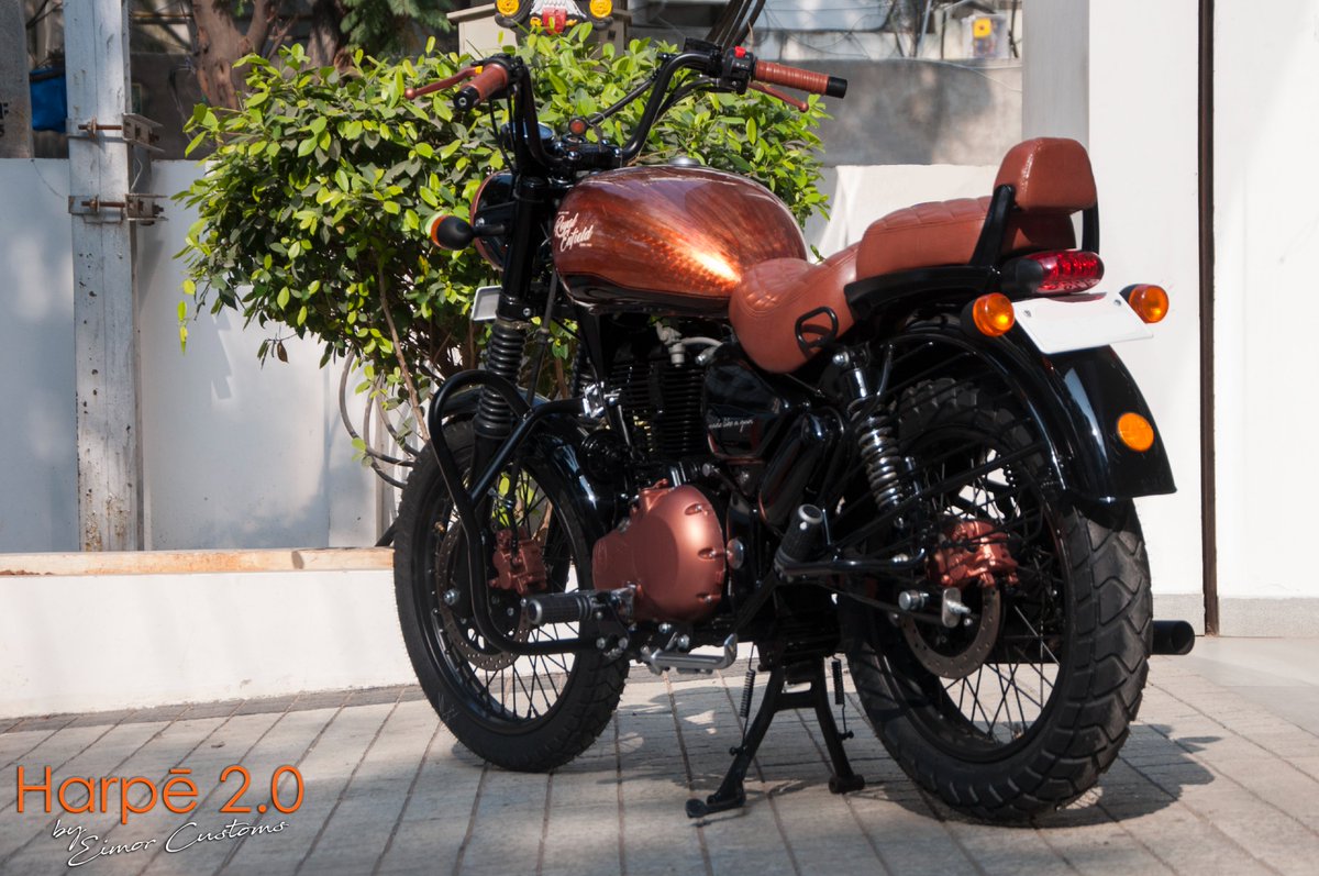 EimorCustoms's tweet photo. ~ HARPE 2.O ~ 
A Thunderbird painted on the lines of our popular model, Harpe. We painted the tank with Copper leaf and kept the rest of the body parts in Black. To enhance the copper color, the engine covers and gear levers too were painted in copper color.
#eimor #royalenfield https://t.co/a5tQ4gQiGB