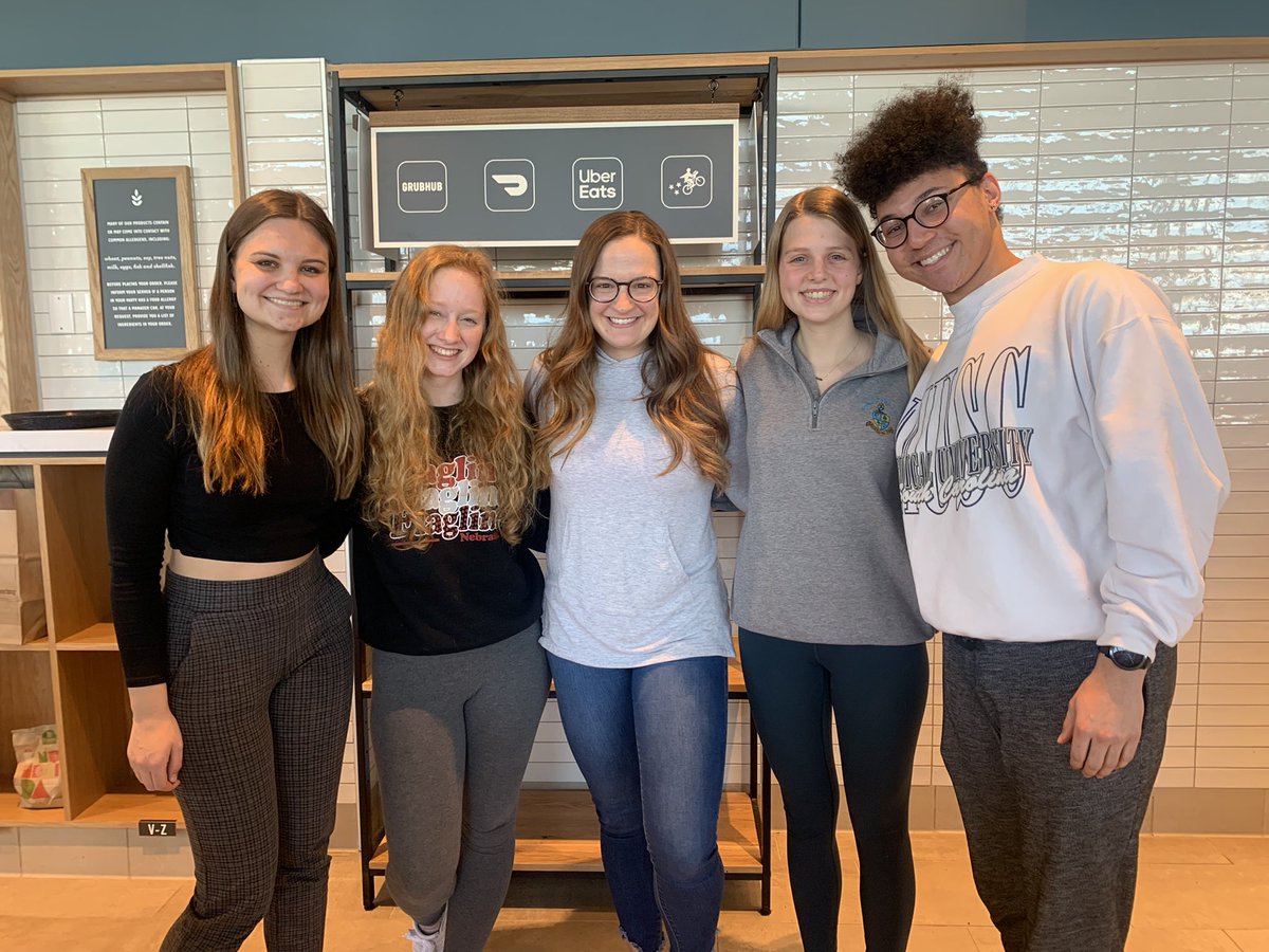 Miss Kelly tweet media