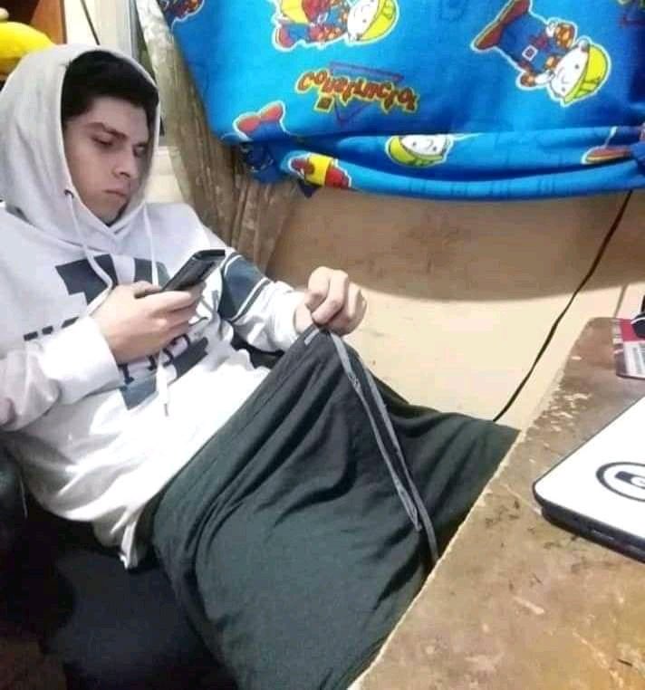 Alguien: hola

Yo: