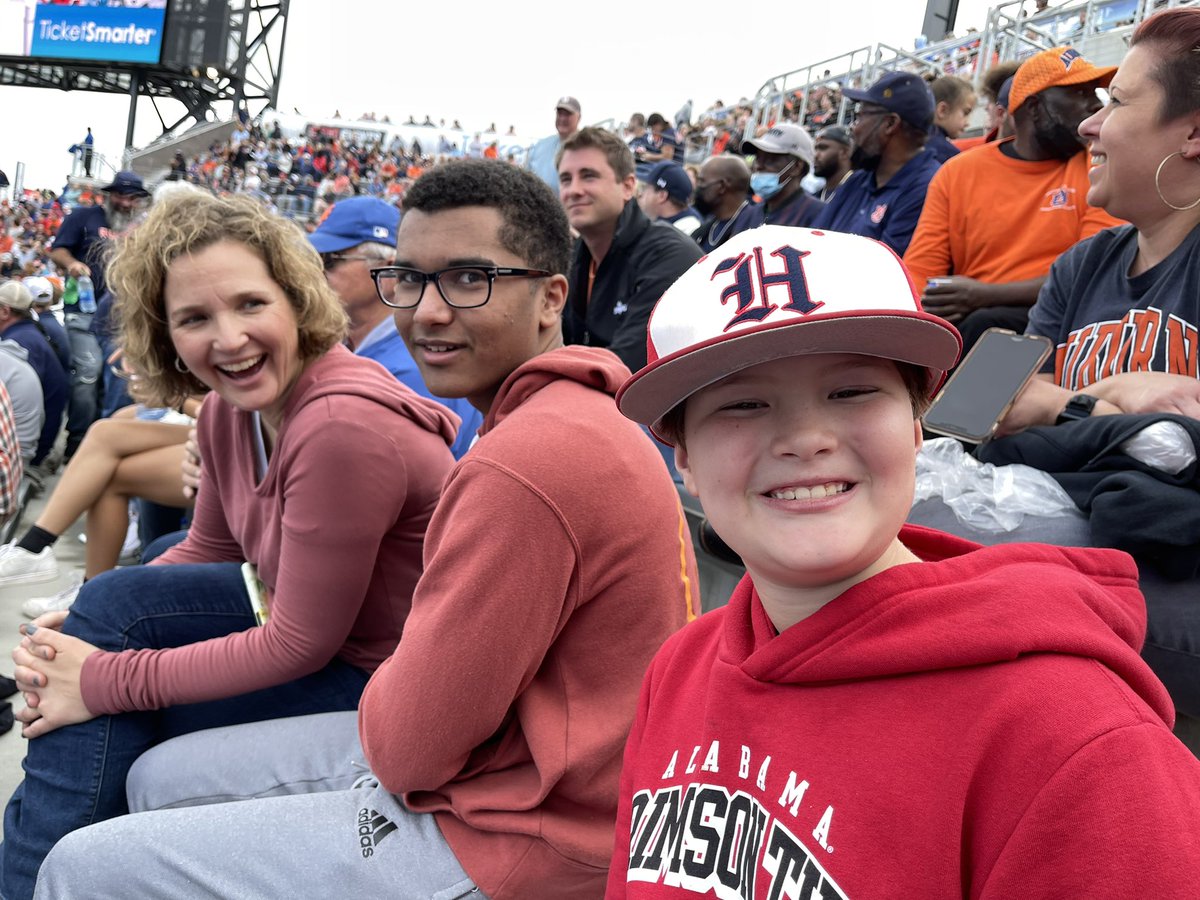 BhamAlex's tweet photo. #birminghambowl and #gamestop Great day for football! https://t.co/we3db9uAWf