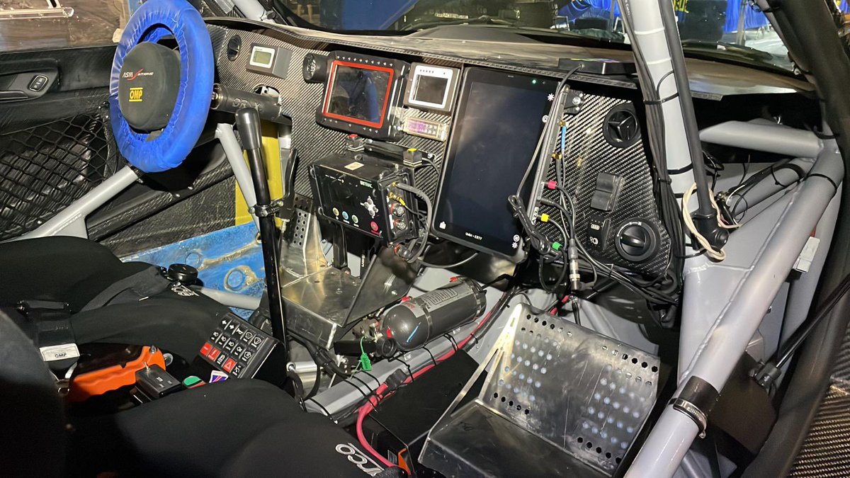 ASMmotorsport's tweet photo. Already in Jeddah and the ORYX T3 is ready to start the Dakar 2022 in just a few days! https://t.co/elcBFGv8jv
