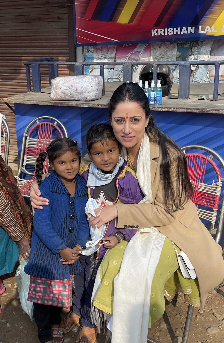 ROUBLENAGI's tweet photo. Strength,love,courage,kindness &amp; humanity is all that really matters in life,it’s a realisation for the New Year to come.People keep making New Year resolutions which is good as it’s a deliberate attempt to change,try to reflect on the past,it will clarify the future. #2022Goals https://t.co/Ims7d6rdd0