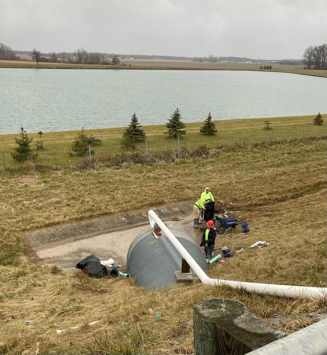TTunneling's tweet photo. Working in Bluffton, OH this week. #tunnelit 👊🏼 https://t.co/RpeC4DDxnH
