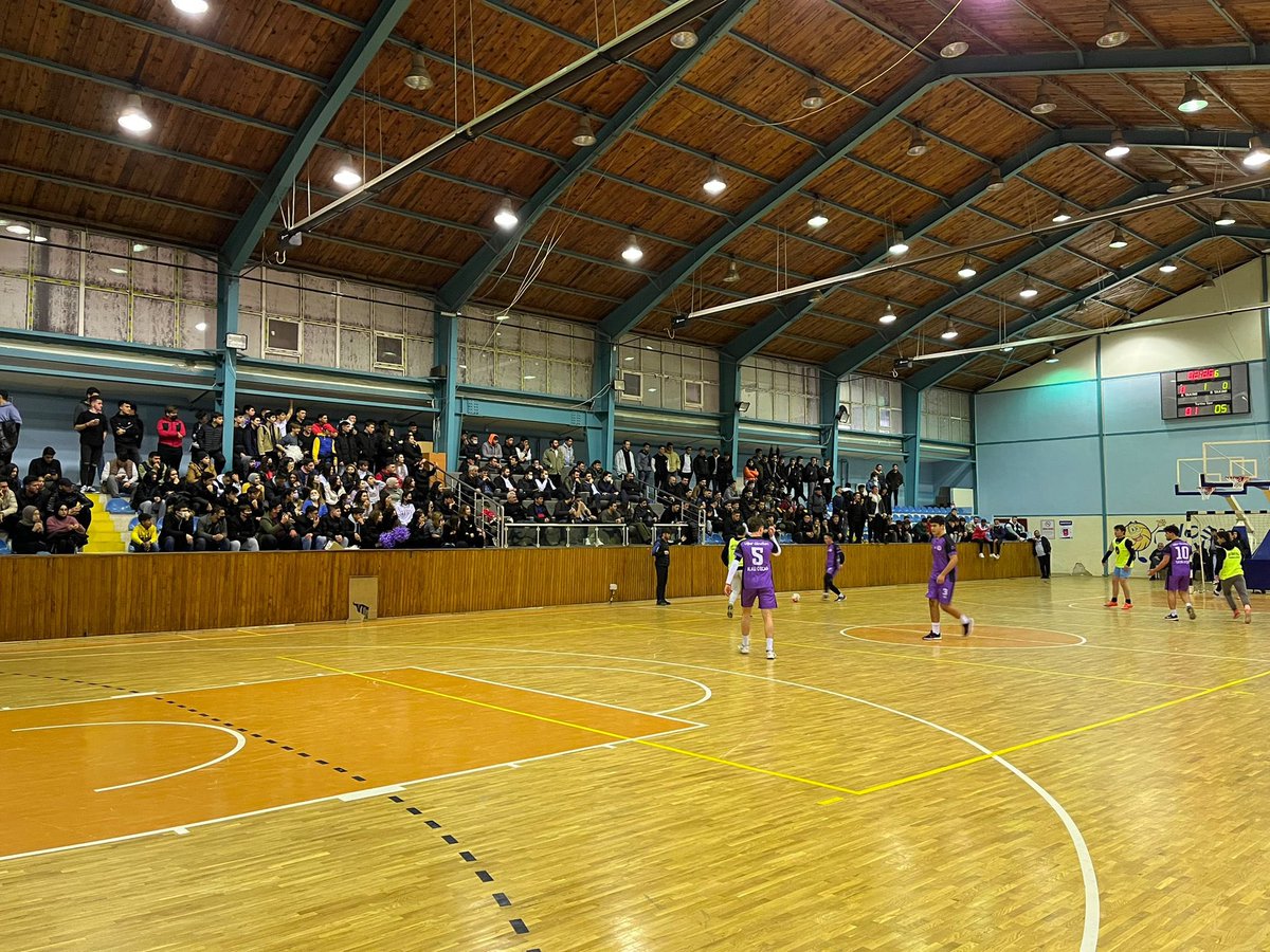 İznik İlçemizin düzenlemiş olduğu Liseler arası Futsal turnuvası final programını İl temsilcimiz Sayın M.Fatih kaya ve ilçe protokolümüzün gerçekleştirdik.🇹🇷🙋🏻‍♂️

Heyecan dolu geçen turnuvamız da Kazanan takımlarımızı tebrik ederiz. 
⚽️😎⚽️

📍İznik ilçe temsilciliği