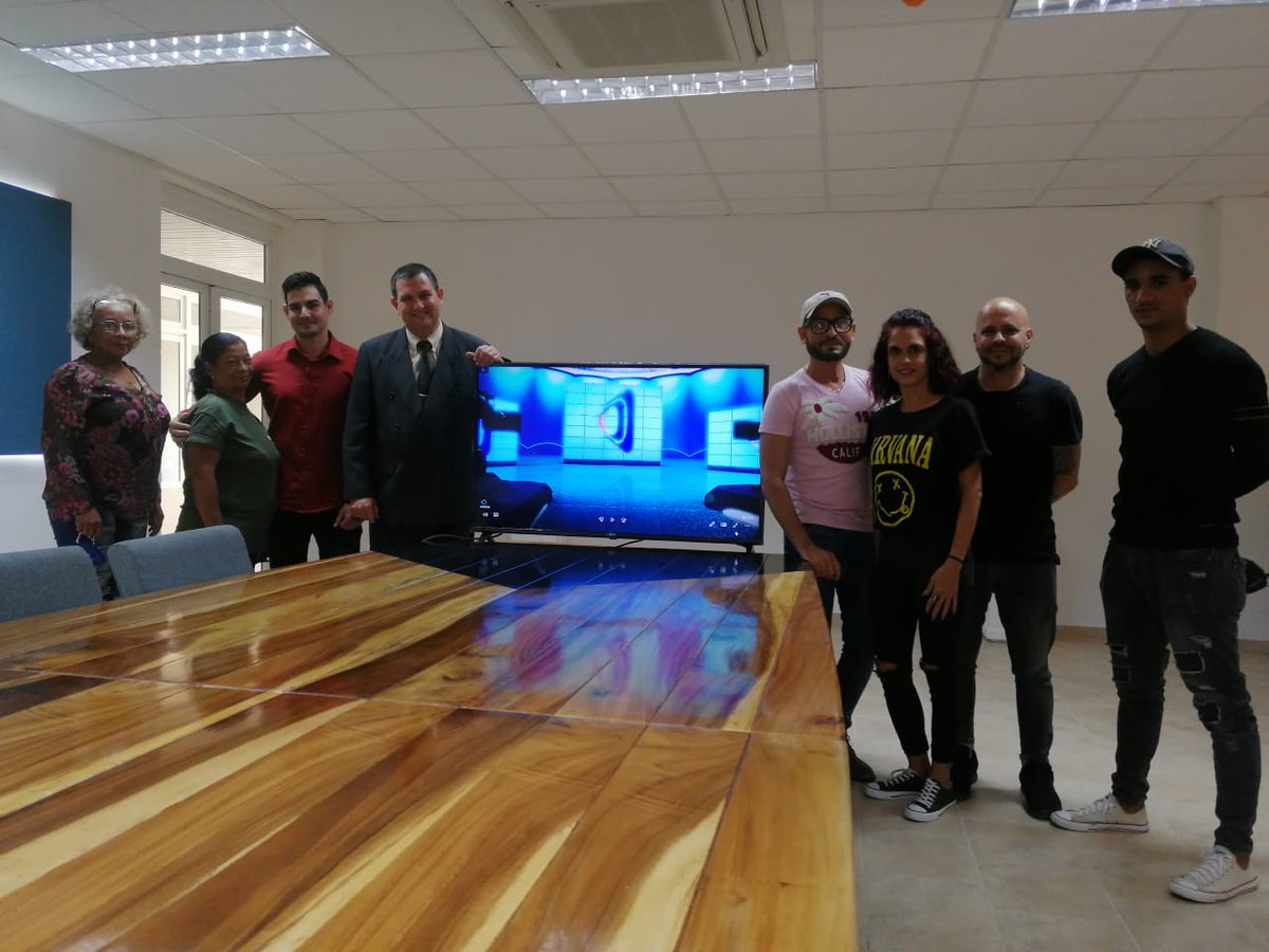 PCTHabana_3CE's tweet photo. #Hoy realizamos en @PCTHabana_3CE una grabación especial del programa televisivo "Conexión Cuba". 
👉¡Espérenlo pronto!. https://t.co/1ebYCf9iGW