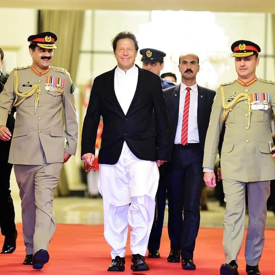 sajjadca12's tweet photo. #WeLovePakArmy 
@EmergingTeam
No words only RESPECT for the men.. 😎✌ https://t.co/PC0IviAQKg