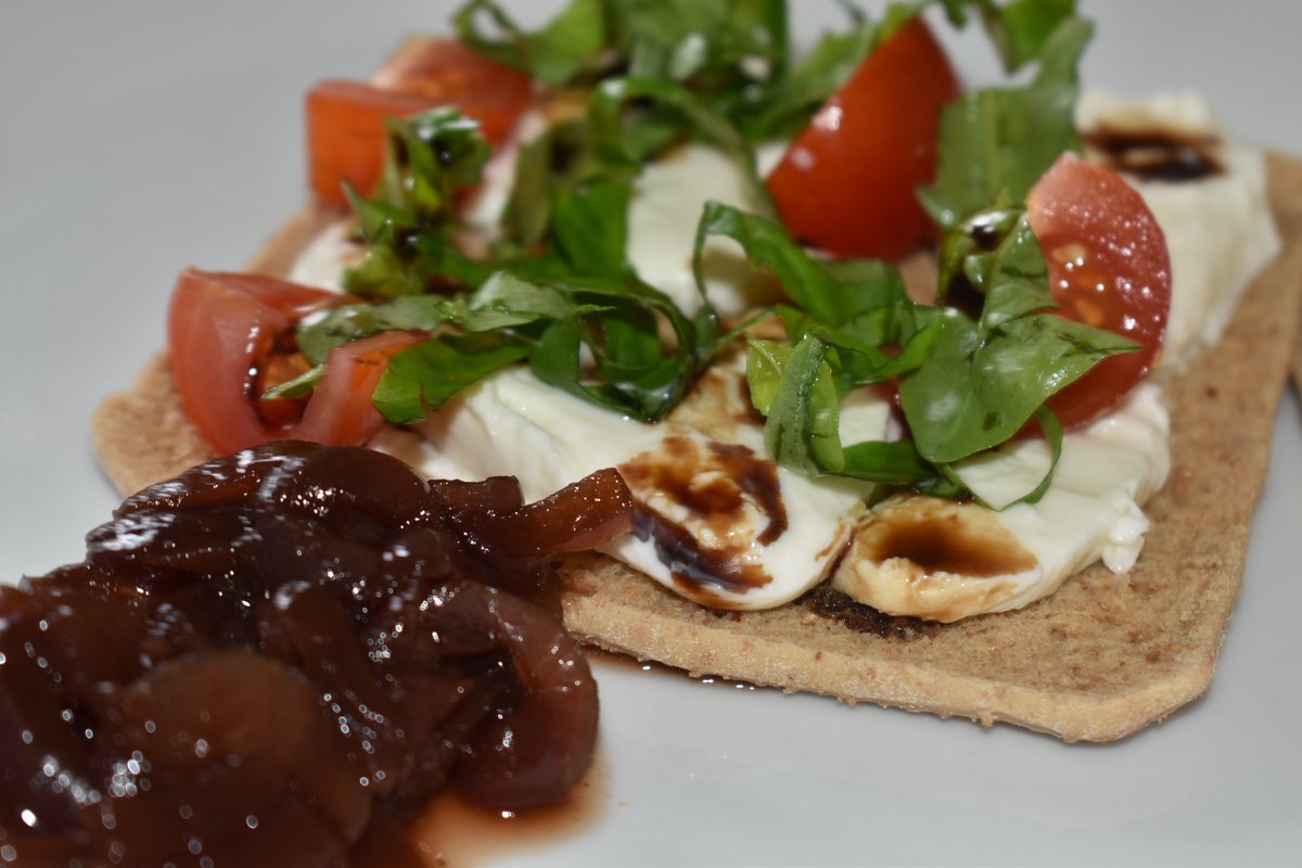 InAStickyPickle's tweet photo. Caramelised Onion Chutney with Port the perfect addition to liven up leftovers and it's delicious on a hotdog too!
https://t.co/w5kXmfG2SJ

#food #foodie #caramelisedonionchutney #smartsocial #MHHSBD #SBS #QueenOf #inastickypickle #recipes #FoodForThought https://t.co/q5Dk2wSN3a