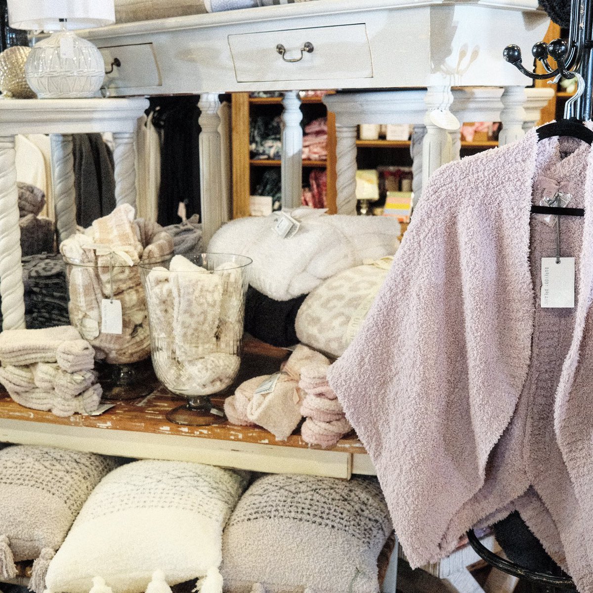 Spotted: the most cozy table in Charlotte! ☺️ Shop cozy essentials like wraps, shrugs, scarves, socks, blankets, and even dog sweaters at Creative by Nature HOME.