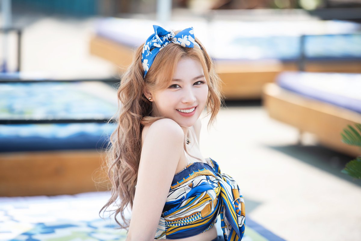 SANA_Thailand's tweet photo. Happy Birthday Sana
ขอให้มีความสุข เป็นดอกไม้ที่เบิกบานและสดใสของวันซ์ไปนานๆนะ 💜💜💜💜🏵️🌼🌸🌺
#샤샤공주_생일축하해
#BloomingSANAday
@JYPETWICE https://t.co/Jub8ZpvVCF