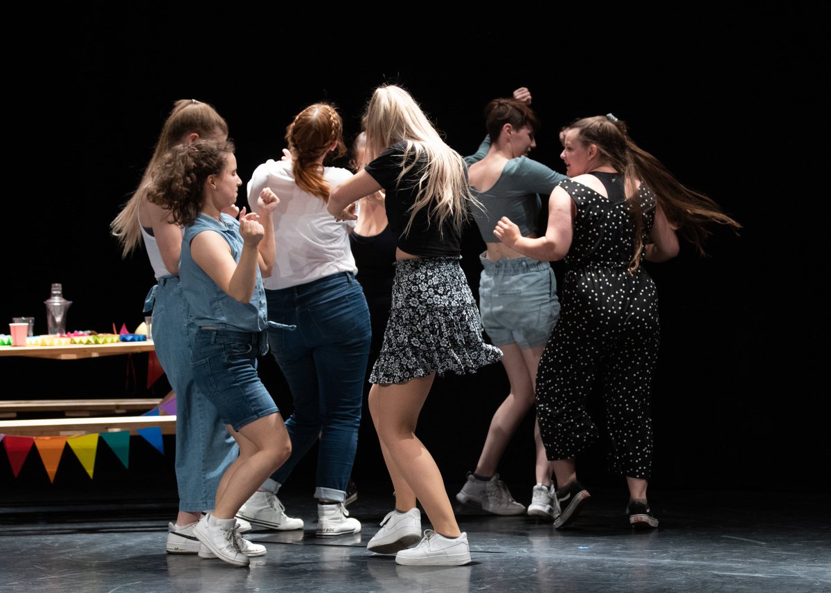 dance_east's tweet photo. With just over a month to go until the UCAS deadline, it's time to get applying to our BA(Hons) Dance course in partnership with the University of Suffolk! Find out more about the first year, work based dance degree in the UK at https://t.co/tW6R2CED6c
 📷 Lesley van Dijk https://t.co/hvBw8Na2X1