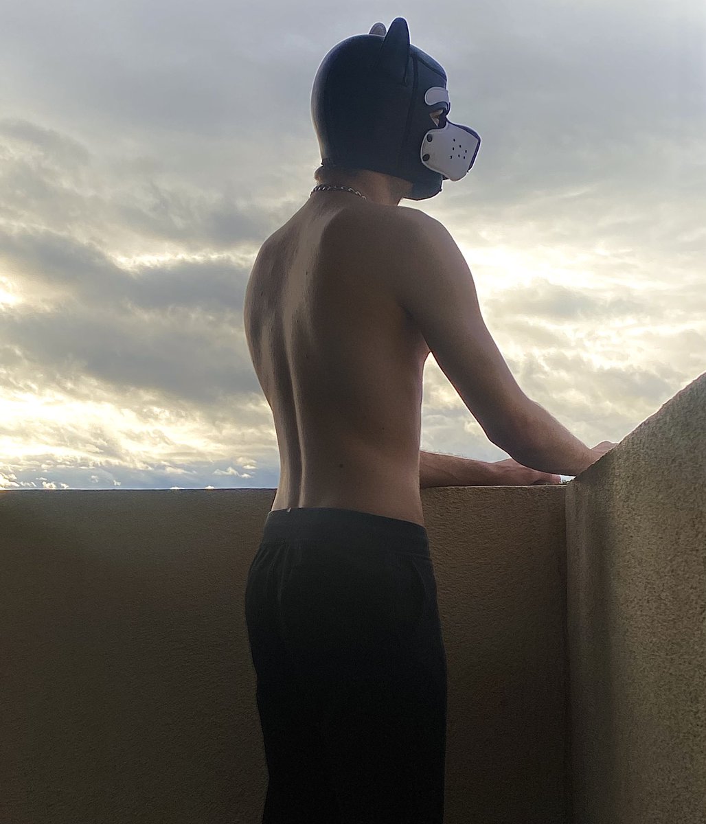 Looking the horizon ⛅️ 
That seem to be a beautiful day.