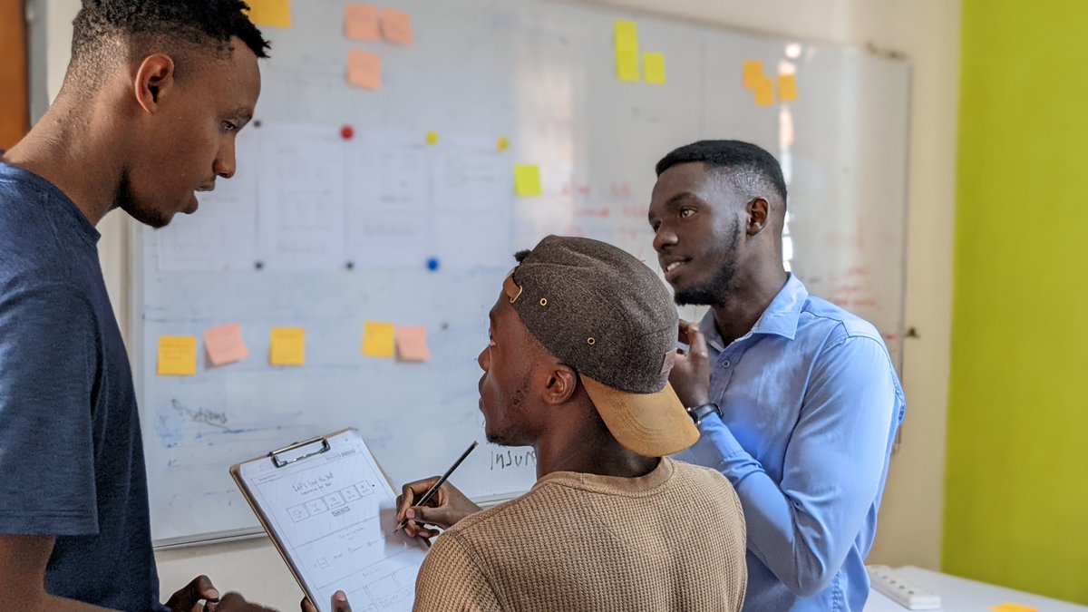 ProductLamp's tweet photo. We are closing the year facilitating a Design sprint for an insurance company and a north star workshop for 
@kayko_rw
.
Happy festive season 🎄🎇May we all build successful products in 2022 Rocket🚀
#startup #productmanagement #Rwot #tech https://t.co/TCFLx46oH6