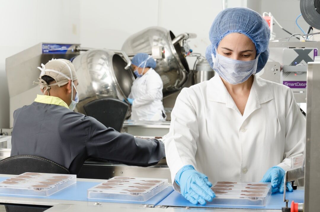 Laboperator's tweet image. Introducing AI & automation to your lab can increase productivity and efficiency!
Check out this article and find out how your lab can improve its throughput with automation.
#labautomation #automation #research #laboratory #AI #digitization
bit.ly/2KJzuw0