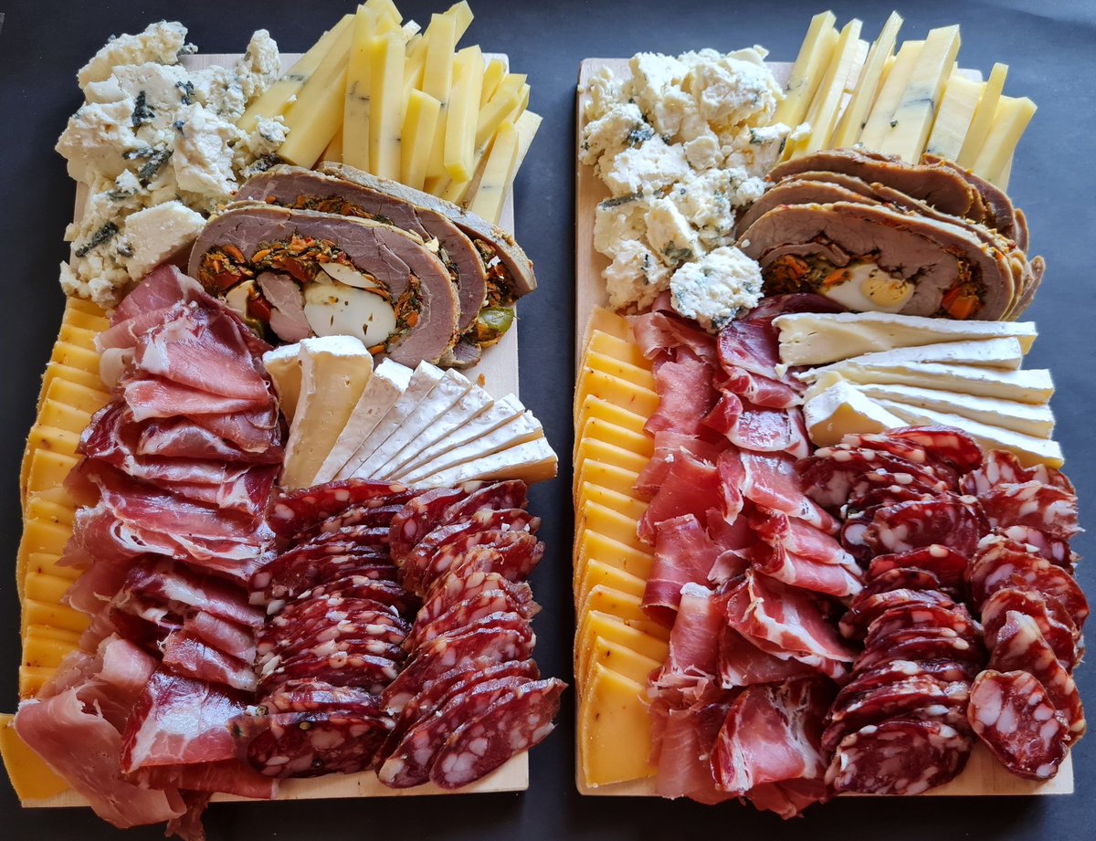 Ya afilando cuchillos para Año Nuevo! Va a hacer calor, así que picada fresquita y a brindar! Viajamos el 30/12a repartir nuestros fiambres artesanales de campo, tomamos pedidos hasta el 29 al mediodía x DM o al WhatsApp 11-6443-2014