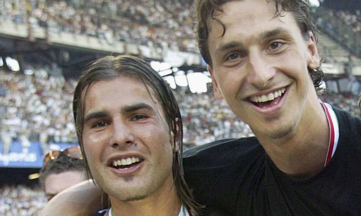 ادريان موتو: زلاتان هو الافضل ، كنا ننام في نفس الغرفة،  وذات ليلة استيقظ في منتصف الليل وقال لي "موتو استيقظ،  لقد رأيت كابوساً ، لقد حلمت ان الظاهرة افضل مني".

ولم ينم بعدها الا بعد ان قلت له لا ، لا ، انت الافضل في العالم بكل تأكيد.