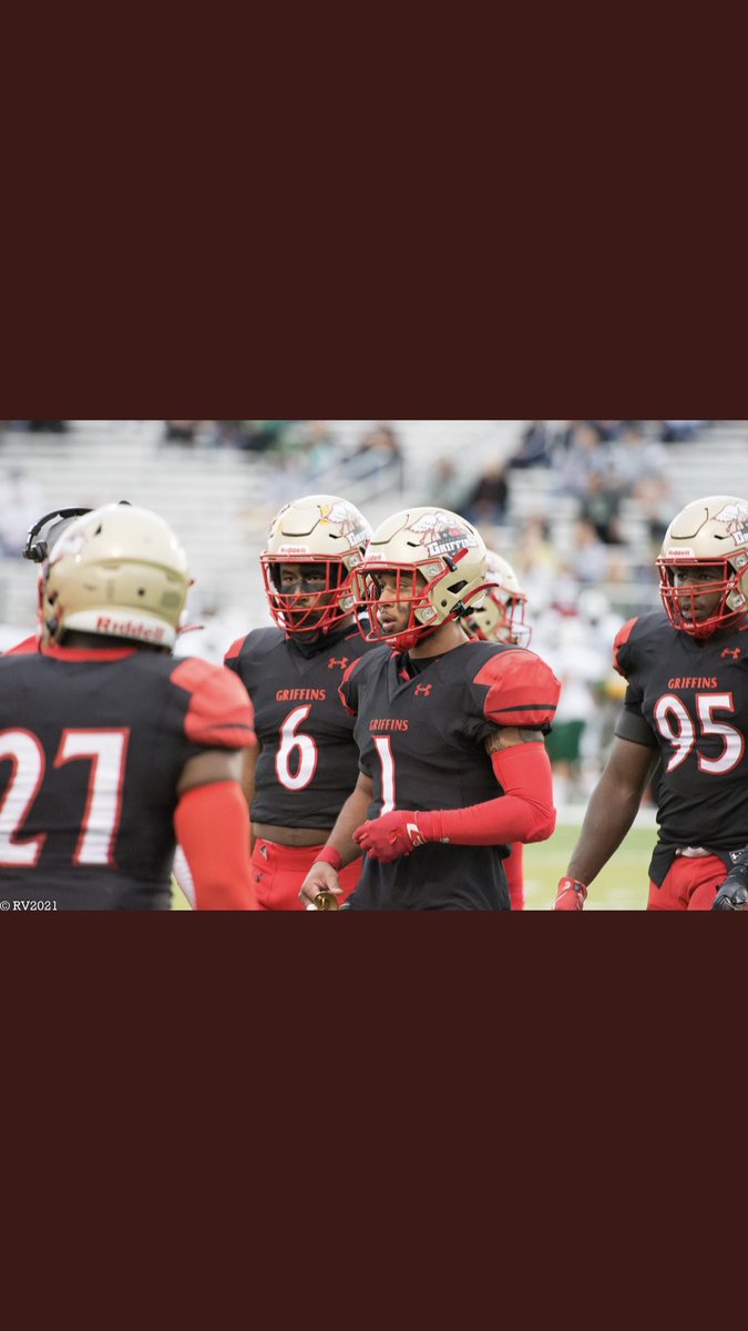 EliRogerss's tweet photo. Blessed to say I have received a ‘PWO to Seton Hill University. @CoachDC22 https://t.co/fJJK4VR2b1