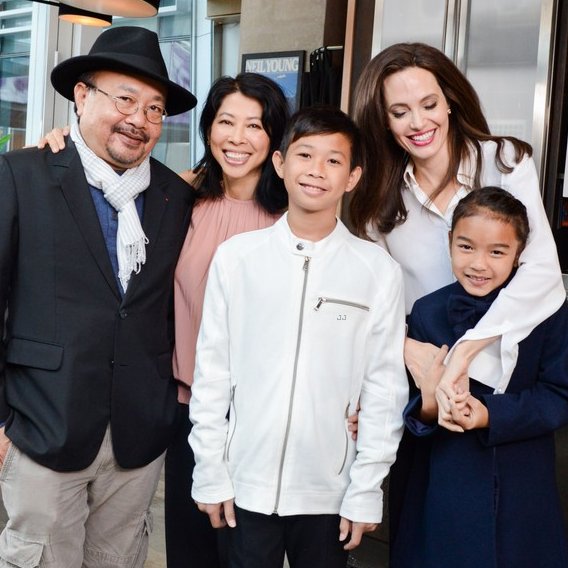 2017 | #AngelinaJolie pictured with #LoungUng, #SreymochSareum who plays young Loung, #MunKimhak and the producer of the film, #RithyPanh for TIFF-Variety portrait.
