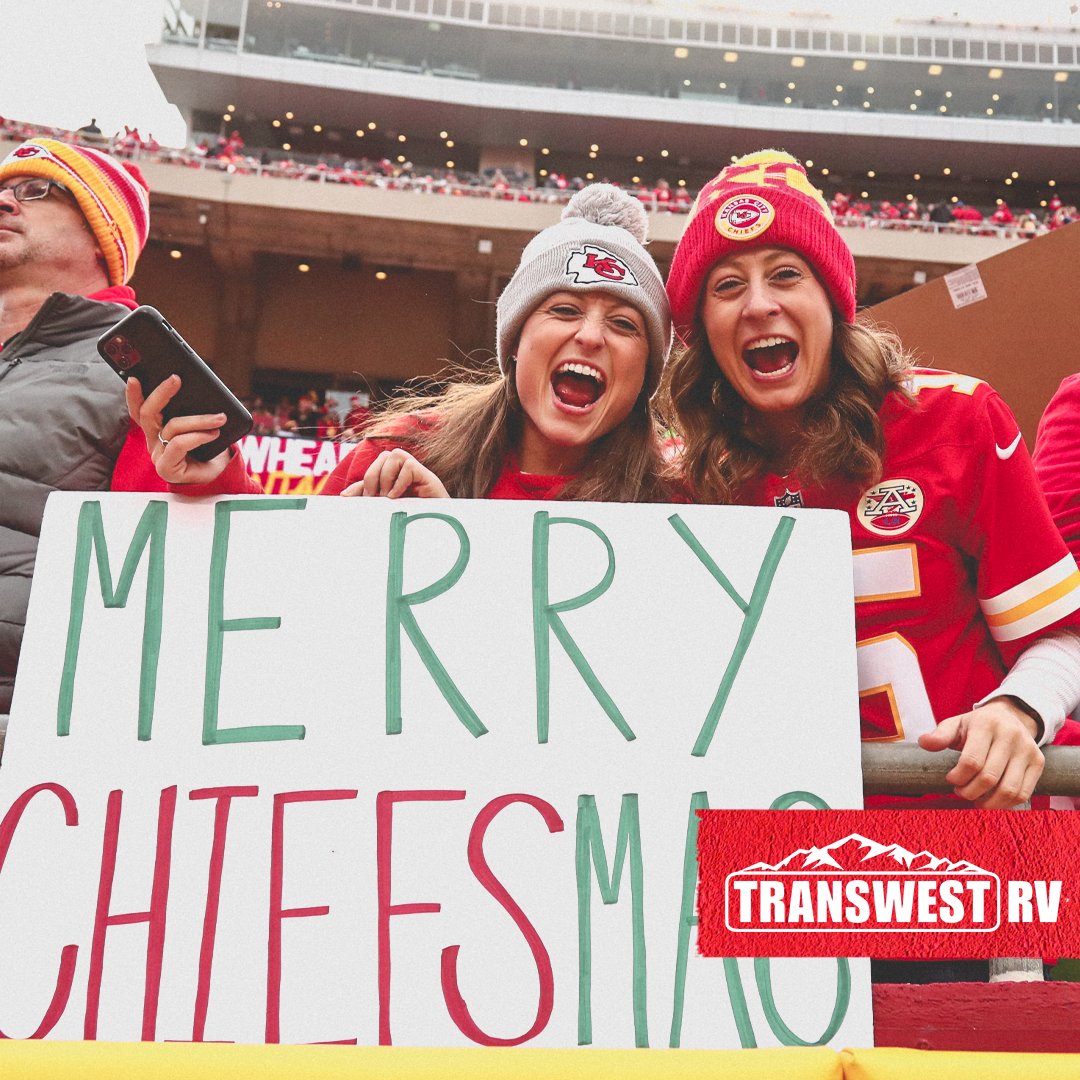 Chiefs's tweet photo. Couldn't do it without you, Chiefs Kingdom ❤️ https://t.co/nc03c6q7qq