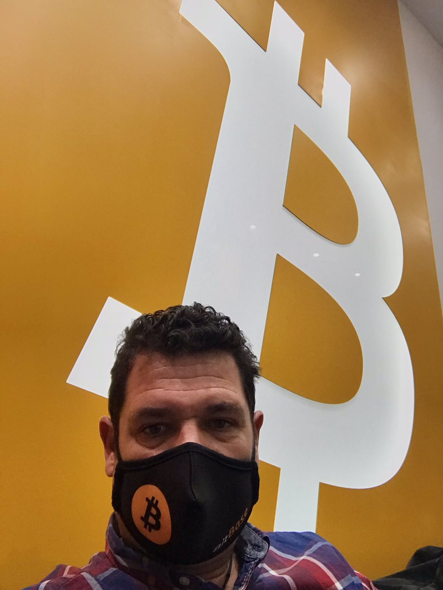 ionlarregui's tweet image. Visita a mis compañeros de @Bitbase_es en Valencia disfrutando de maravillosos momentos y preparando nuestro fantástico próximo año 2022.

🏧 #BitBase #cajerobitcoin #atmbitcoin #Cajerobitcoinmurcia