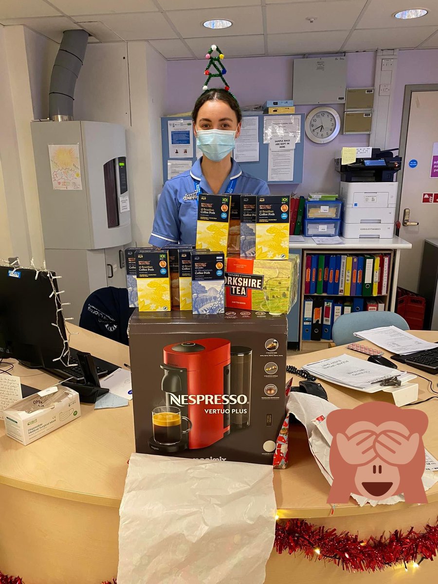 deynarose's tweet photo. A patient gave us a coffee machine and some pods for her appreciation for the care she received during her stay in C5. πProud of the hard work and the hearts poured into patient care by my colleagues. Well done guys. π
#TeamC5 #OneTeam
@C5gastroQAH @QAHospitalNews https://t.co/Gh1uRGjzSf