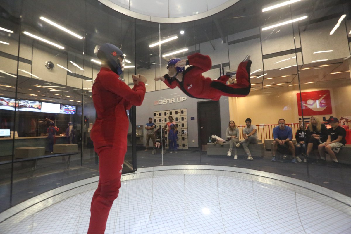 winkee's tweet photo. #Skydive #bodyflight #sportsphotography #bodyflight https://t.co/K9ObBoWvKX