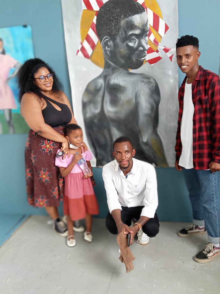 mncedisi_art's tweet photo. Great exhibition we had thanks for the love and support. What a year ❤️

@TourismKZN @GCIS_KZN @KZNDSRSA @durban_arts @KZNDSRSA

#amazulu #BaseWodumo #PercyTau #MamaJackie #VerySingle #Konka https://t.co/THt03uGQwn