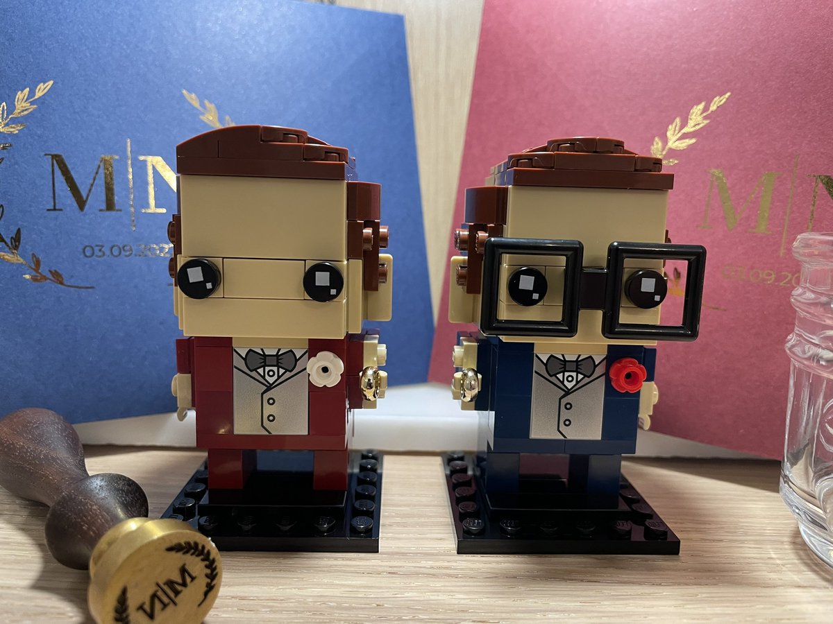 marcolego2's tweet image. Custom #lego grooms for my wedding 🏳️‍🌈