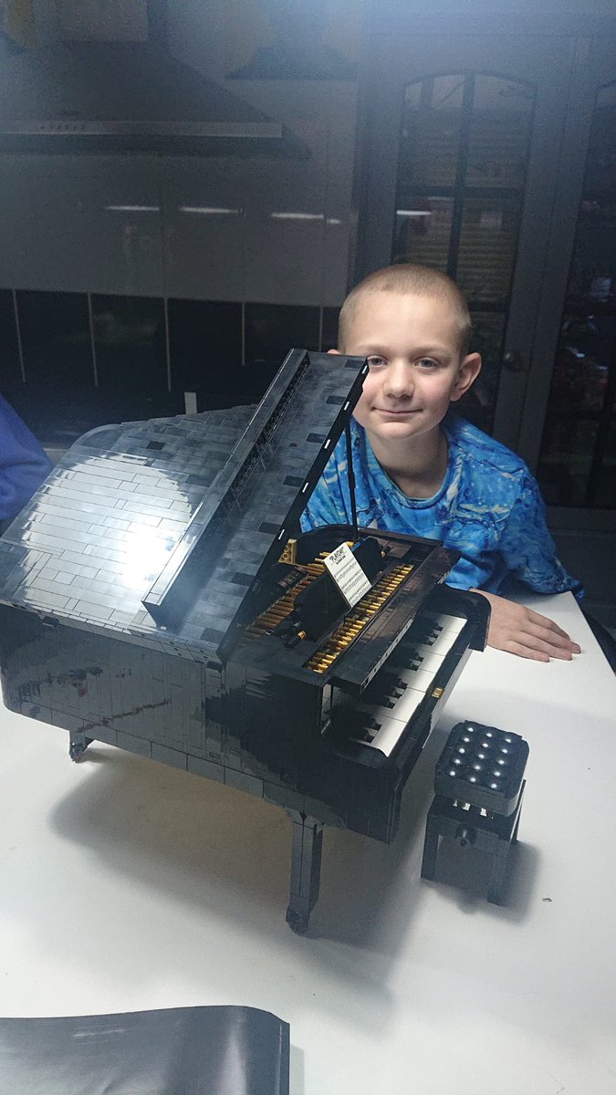 My 10 yr olds Xmas build <a href="/LEGO_Group/">LEGO</a> 
So proud as he did it all by himself and it took 10 hrs over 2days