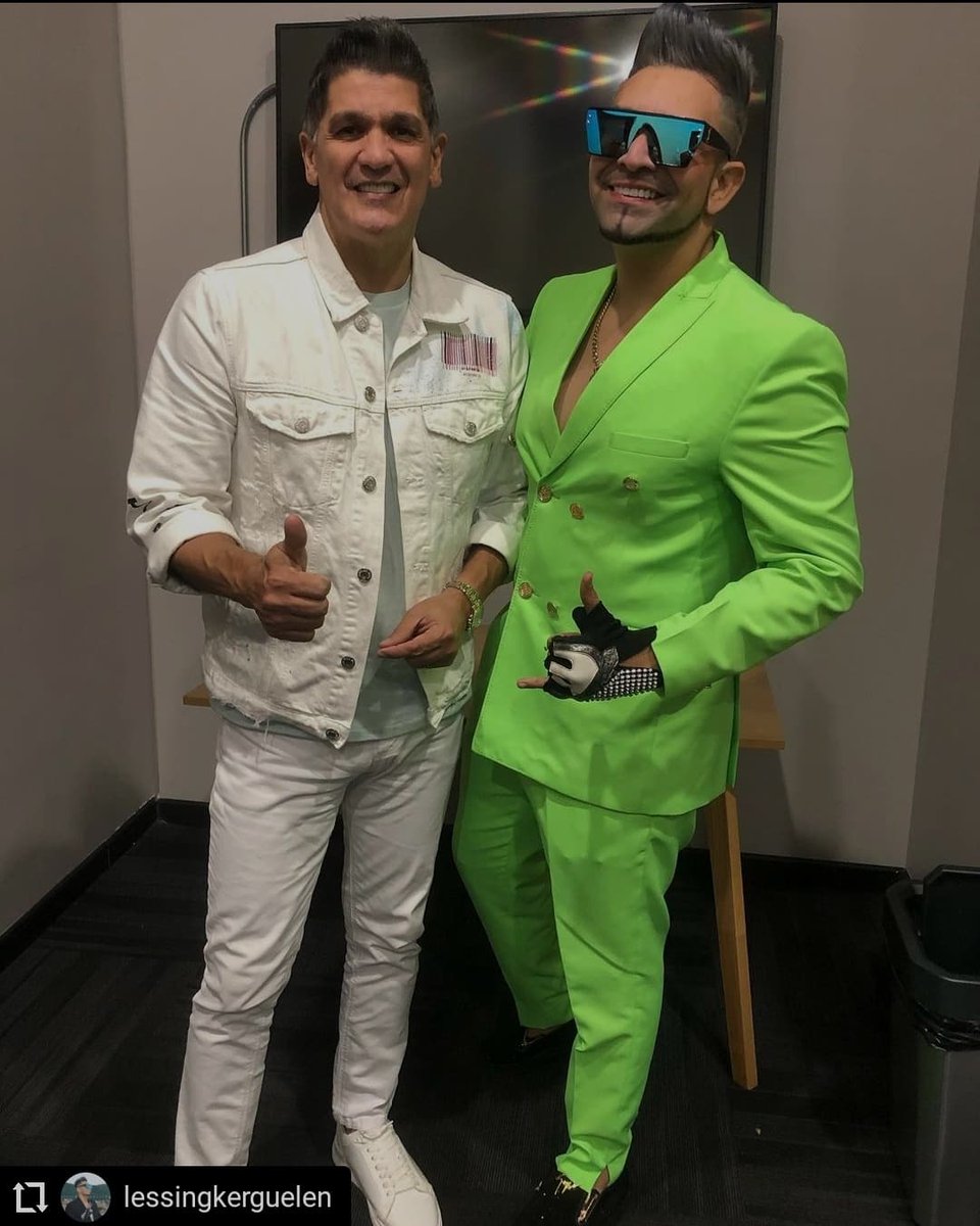 DiaaDiaCaracol's tweet photo. Lessing Kérguelen más recordado por haber estado en A Otro Nivel, se ha convertido en uno de los exponentes colombianos del merengue, nos cuenta sobre sus encuentros con otros grandes artistas del género. 🎶🕺🎶 #DíaADíaTuCasa #DíaADía #LessingKerguelen #Merengue #AOtroNivel https://t.co/jC9mMVepRF