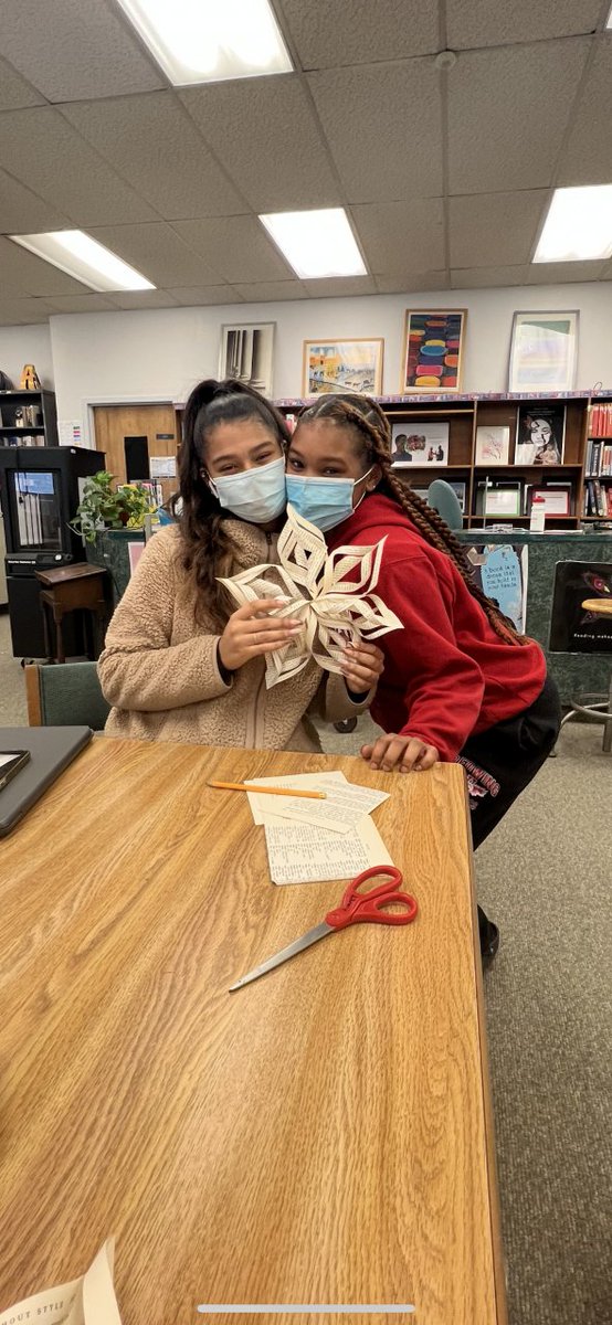 HobokenHighNHS's tweet photo. We may not have snow but we do have upcycled snowflakes made by NHS members as decorations for the winter concert. https://t.co/Rmtbj5LfAQ