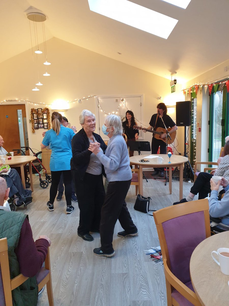 chris_can67's tweet photo. Huge thank you to the amazing care staff at our Forder Lane House Care Home for making Christmas very special for our residents 😊😊 https://t.co/1UVoHlPOrB