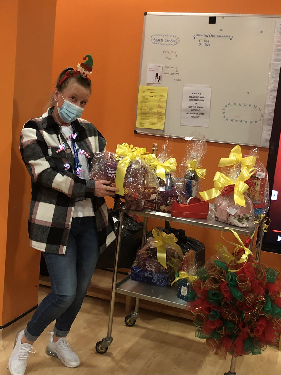 Again, late post, we held a Raffle draw in December 24th all the monies collected will be going into the Activities for the  patients. Thank you all of those participated! #UpInTheTower
#TheTowerWardWay #TweetsfromtheTower #RaffleDraw #Donation #ChristmasFun